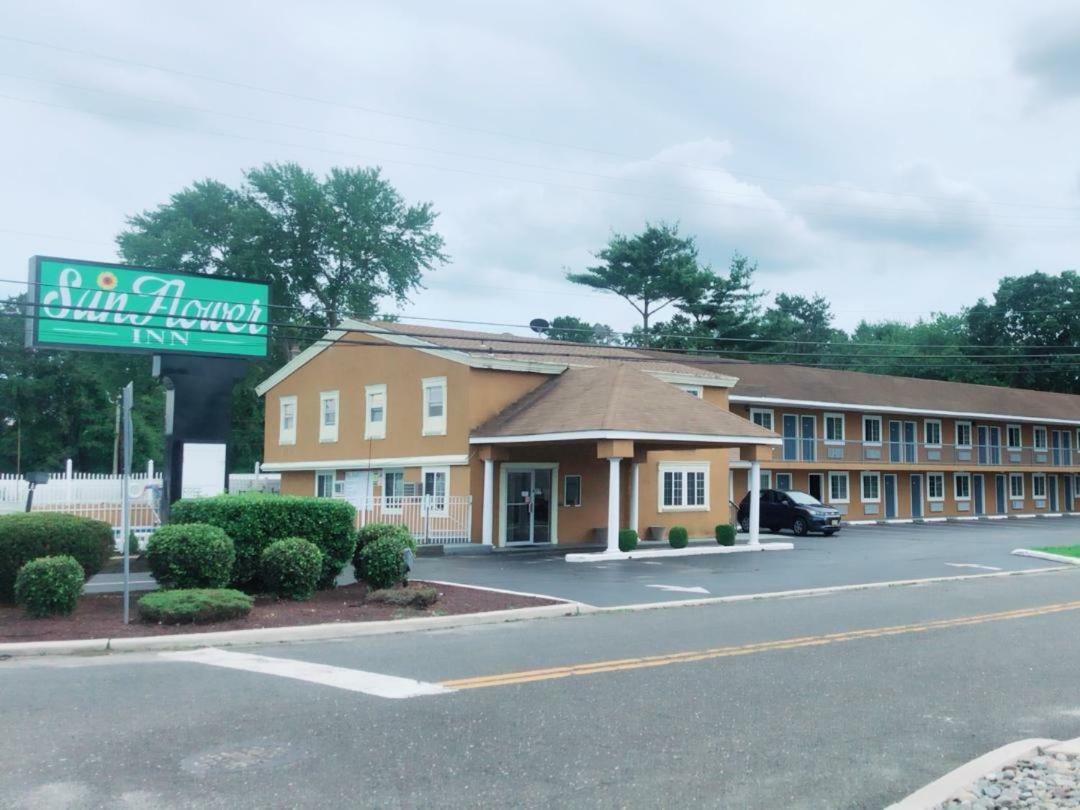 Sunflower Inn Galloway Bagian luar foto