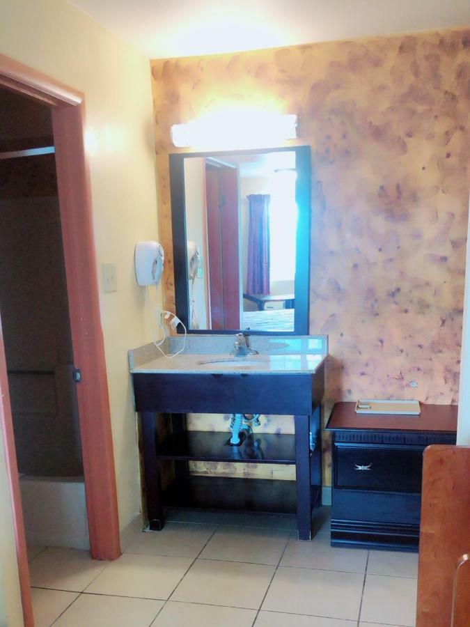 Sunflower Inn Galloway Bagian luar foto