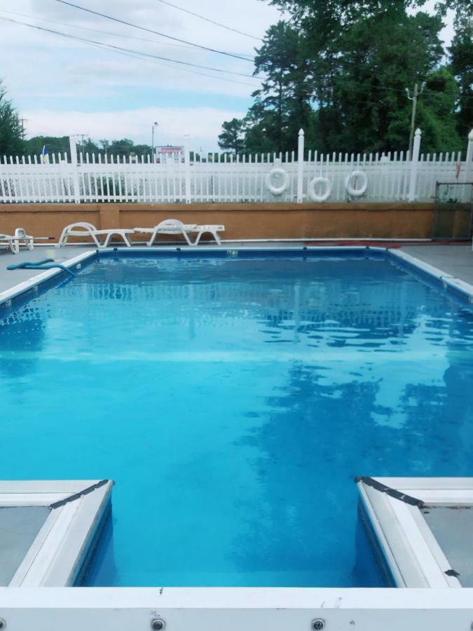 Sunflower Inn Galloway Bagian luar foto
