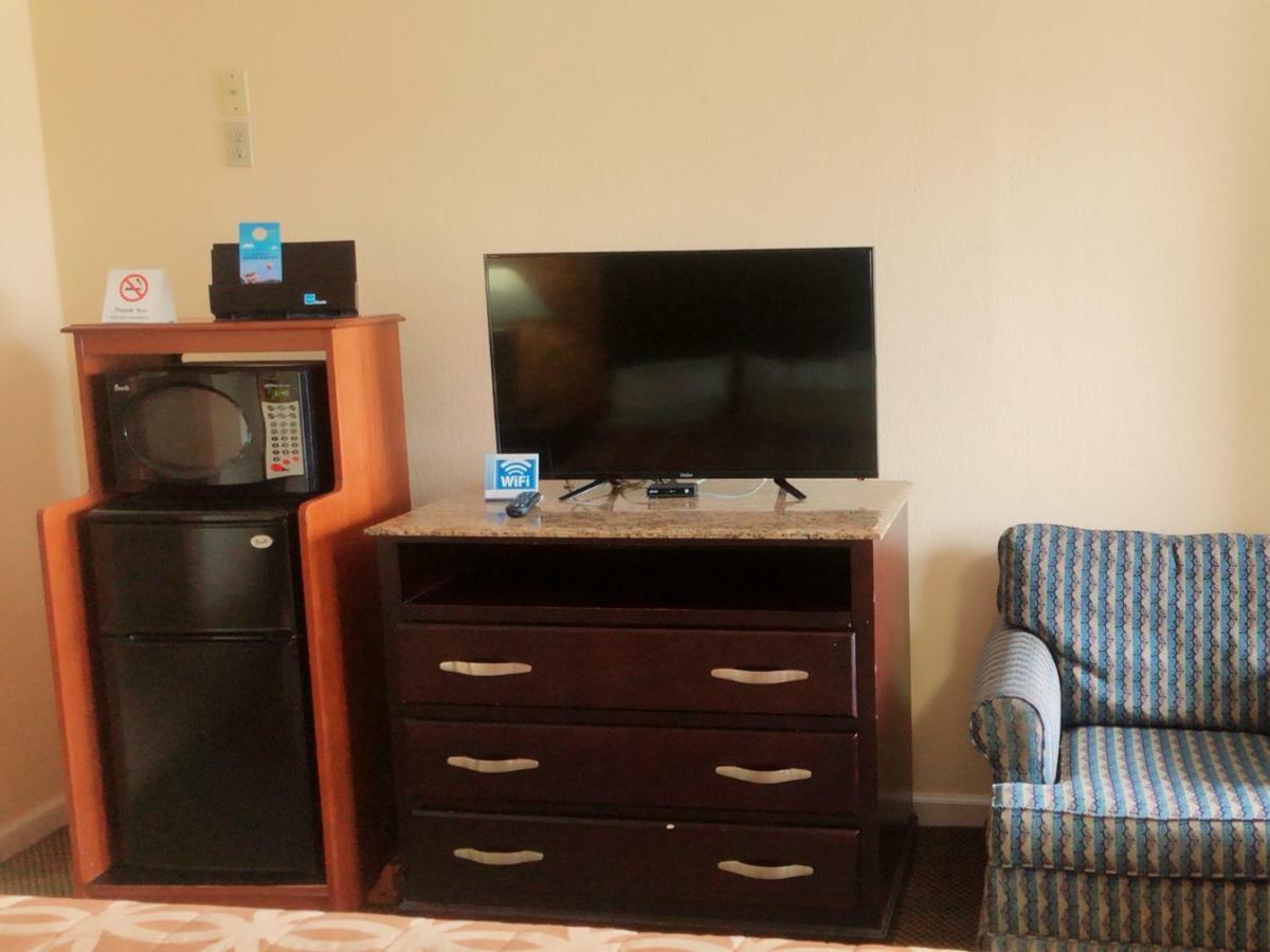 Sunflower Inn Galloway Bagian luar foto