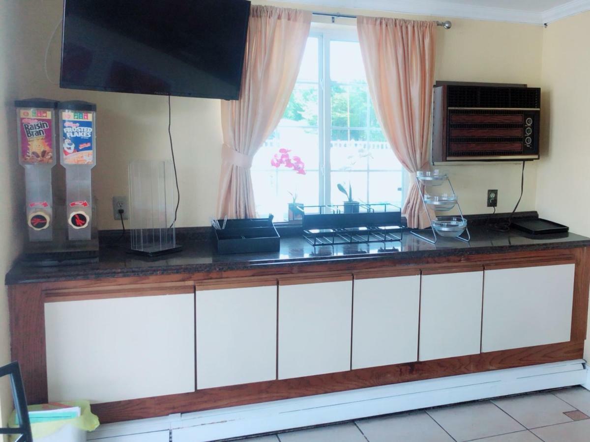 Sunflower Inn Galloway Bagian luar foto